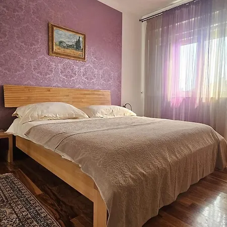 Purple Apartman *